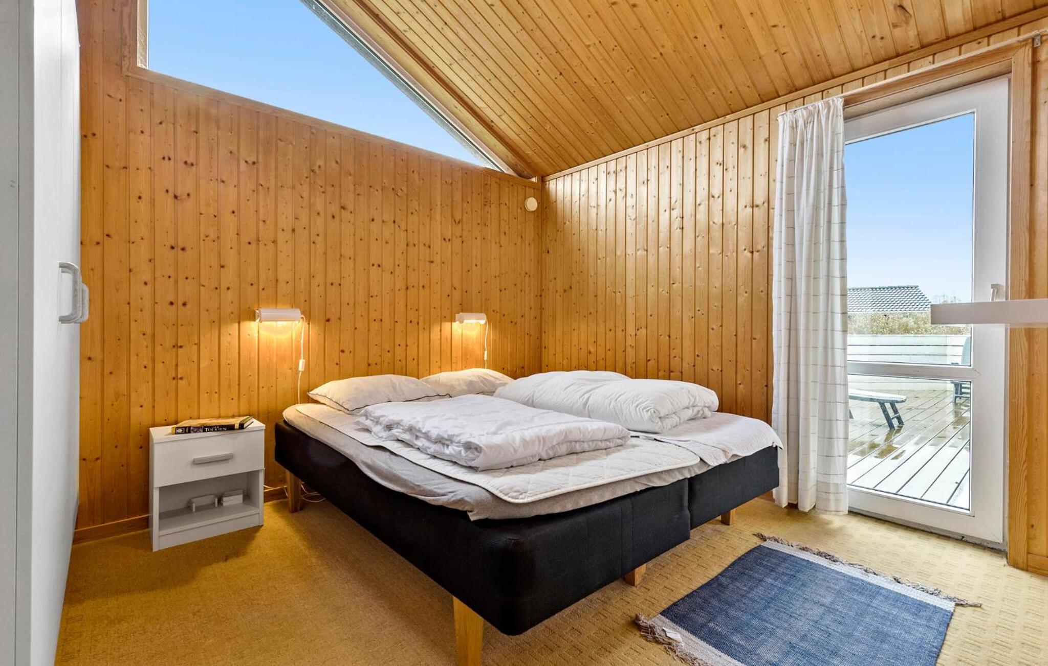 Cozy Home In Ebeltoft With Sauna