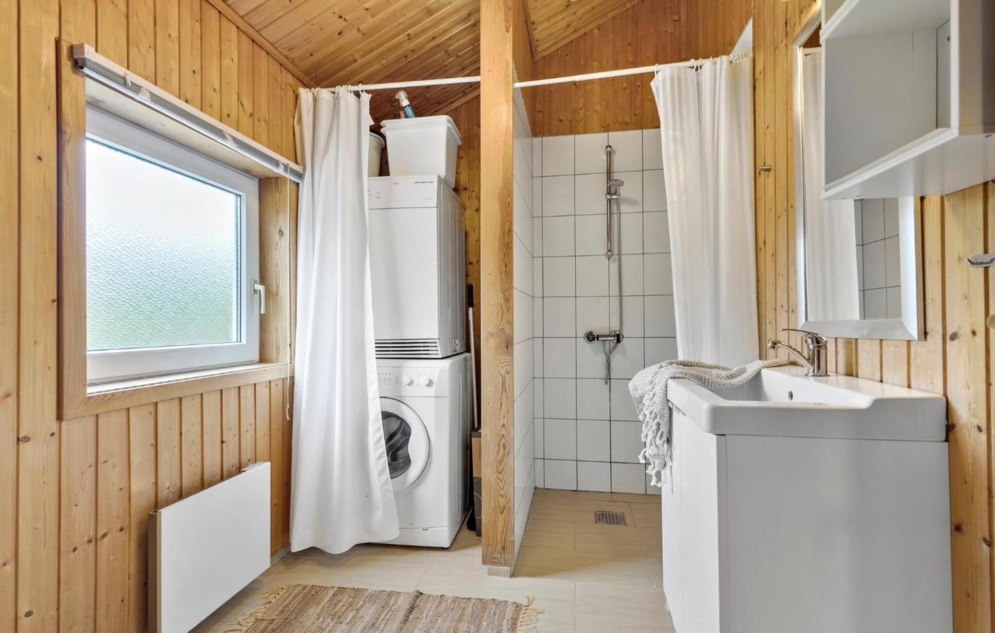 Cozy Home In Ebeltoft With Sauna