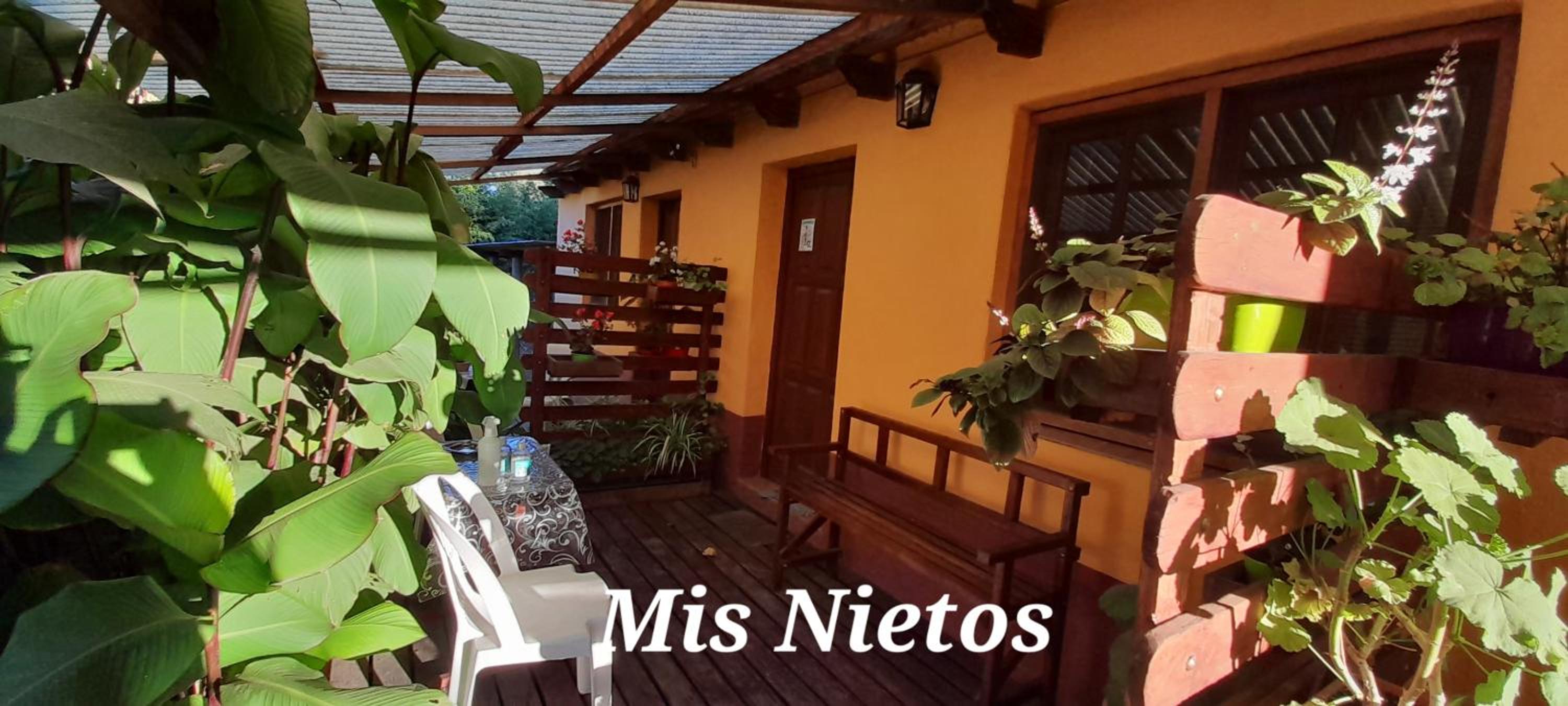 Mis Nietos - deptos y dormis centricos con cochera
