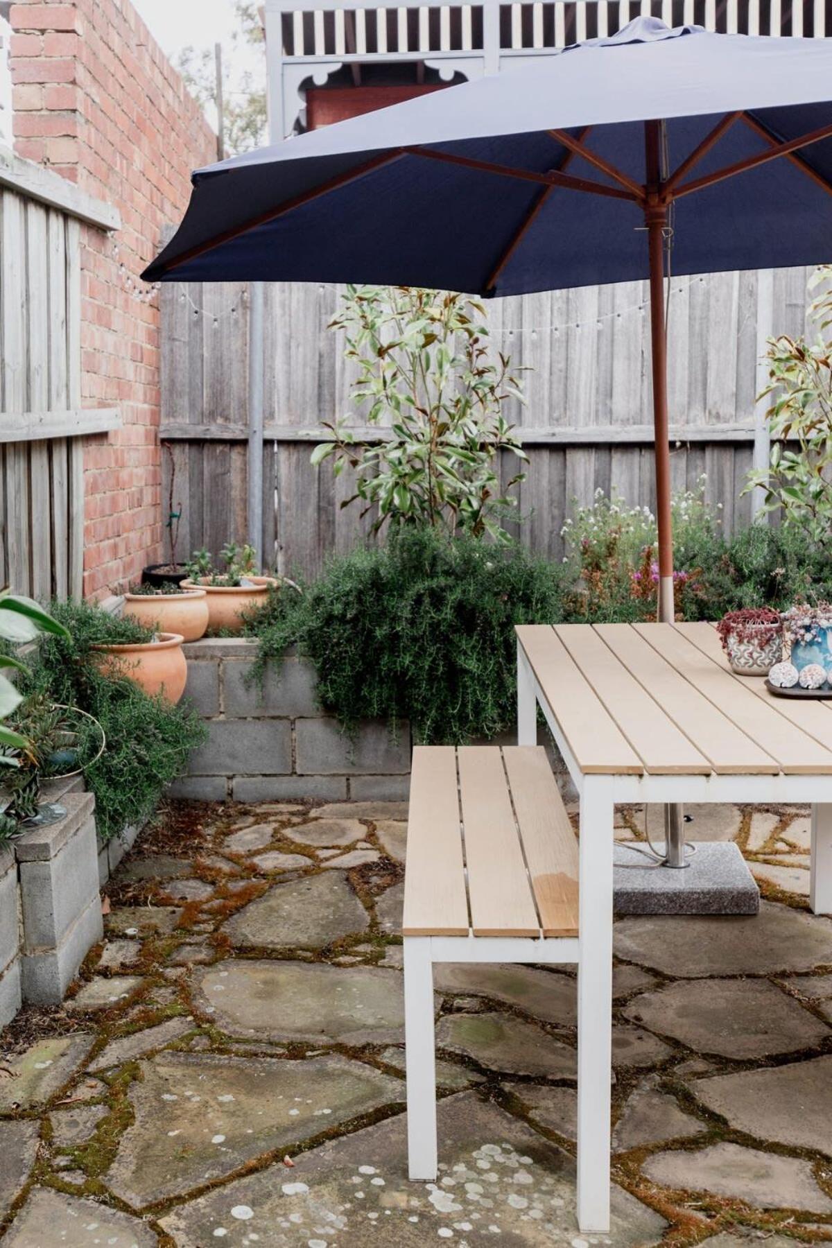 'Allambee=' Heritage cottage in trendy South Hobart