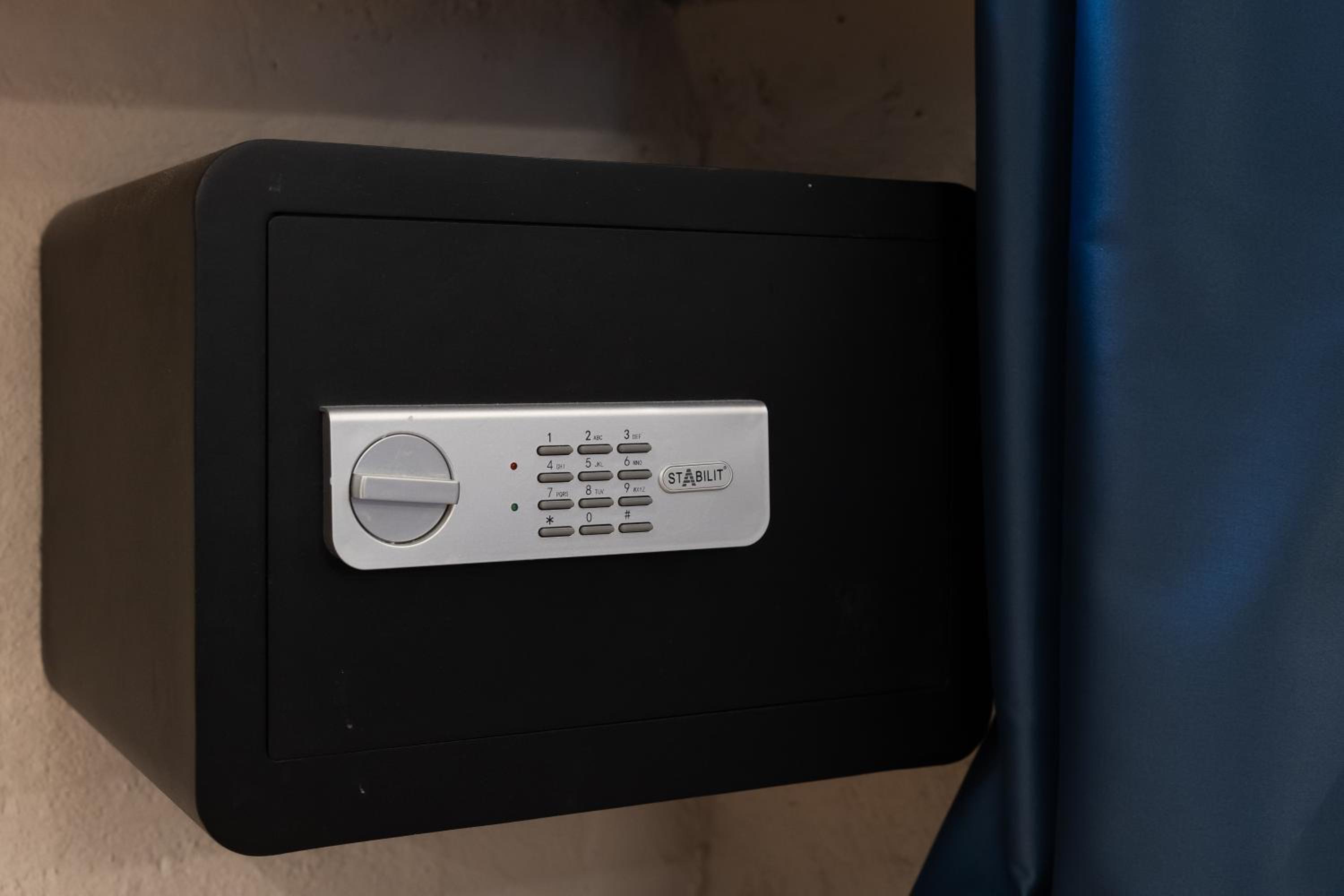 Hotel La Vita e Bella VI, Luxury Suites in Dubrovnik Old Town - Image 1