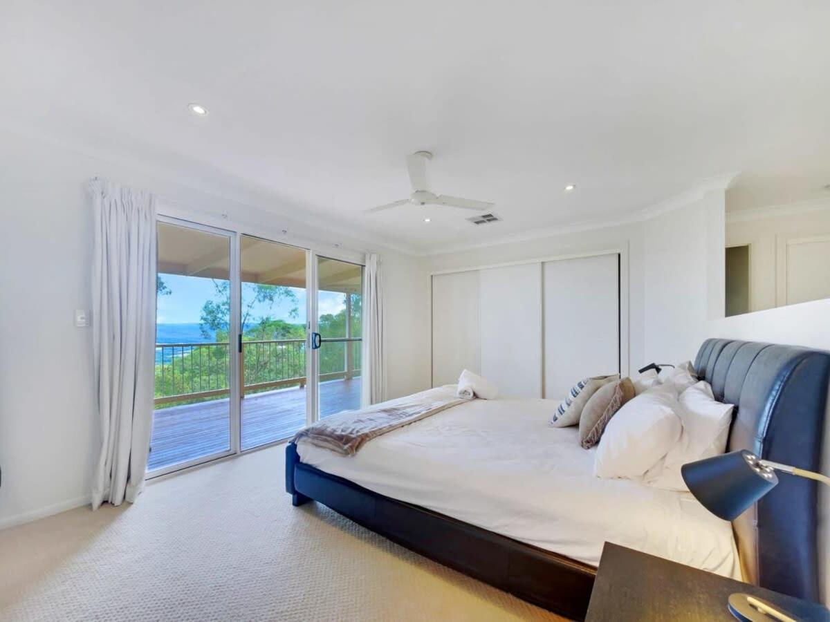 Hinterland Tranquil Escape with Beautiful Views