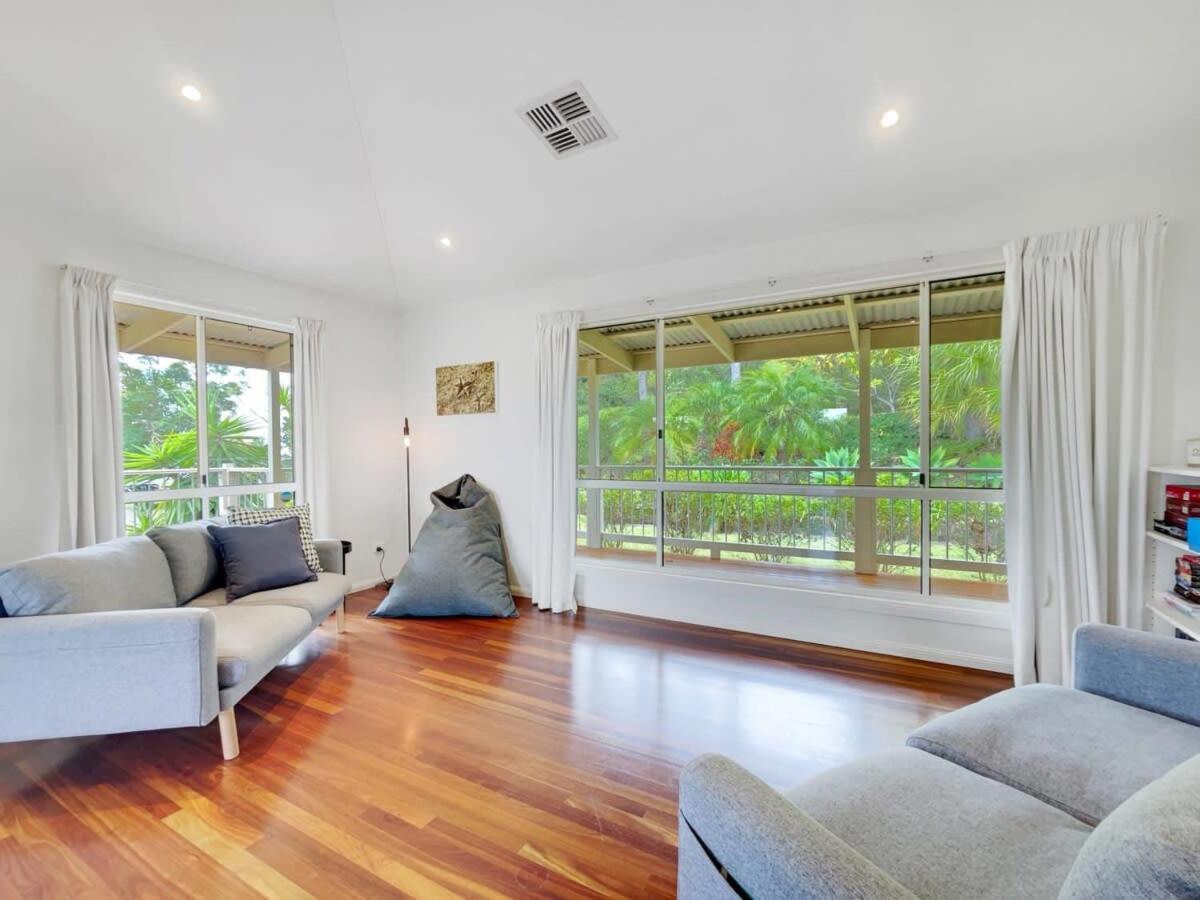 Hinterland Tranquil Escape with Beautiful Views