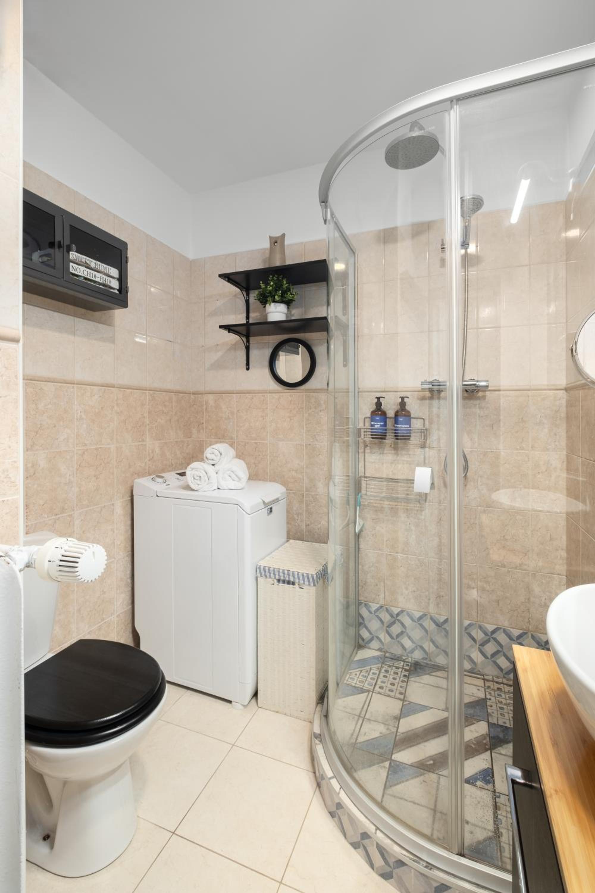 Cozy Studio with Terrace in Smíchov by Prague Days