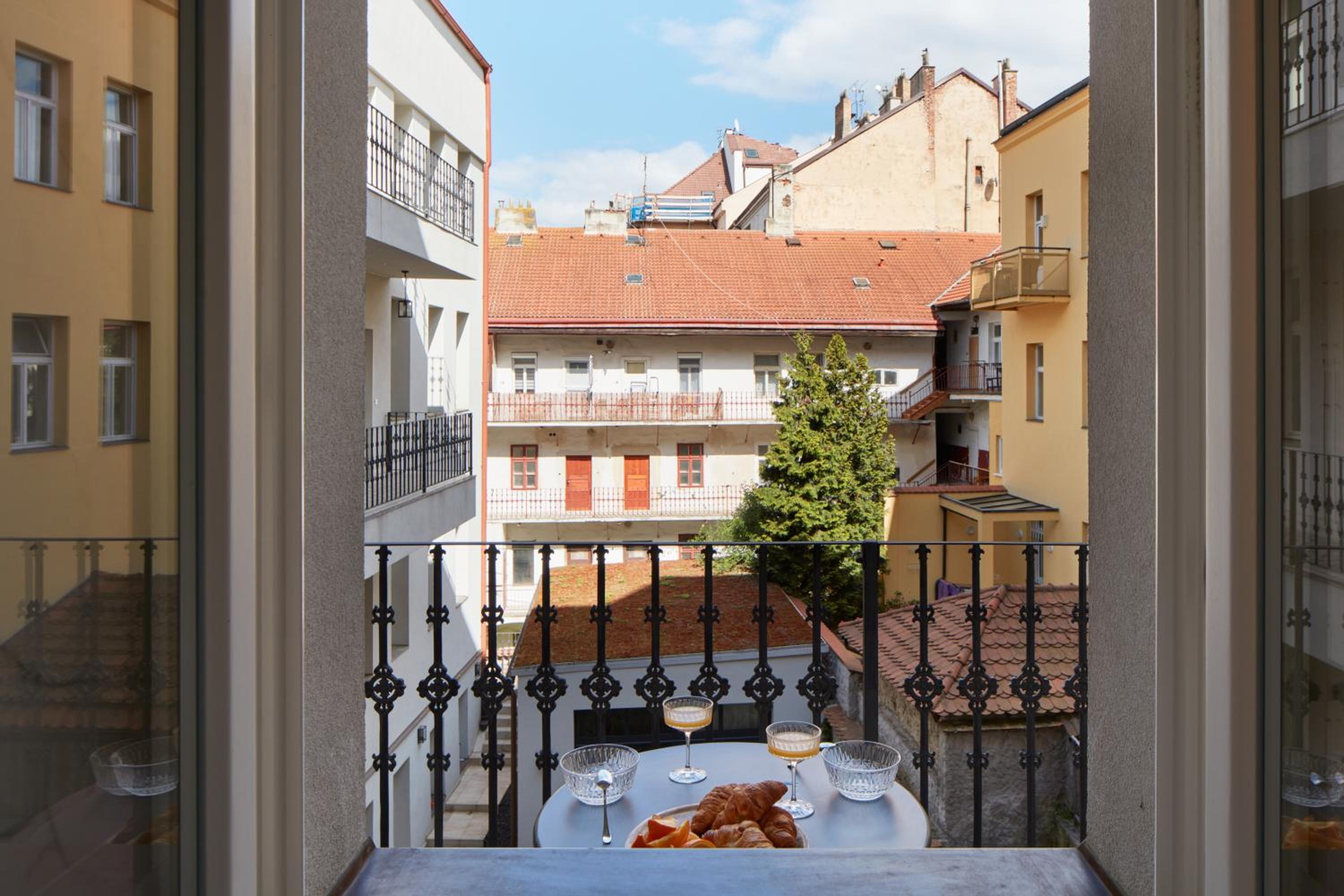 Prague Days - Studio with Outdoor Seating close to Vyšehrad