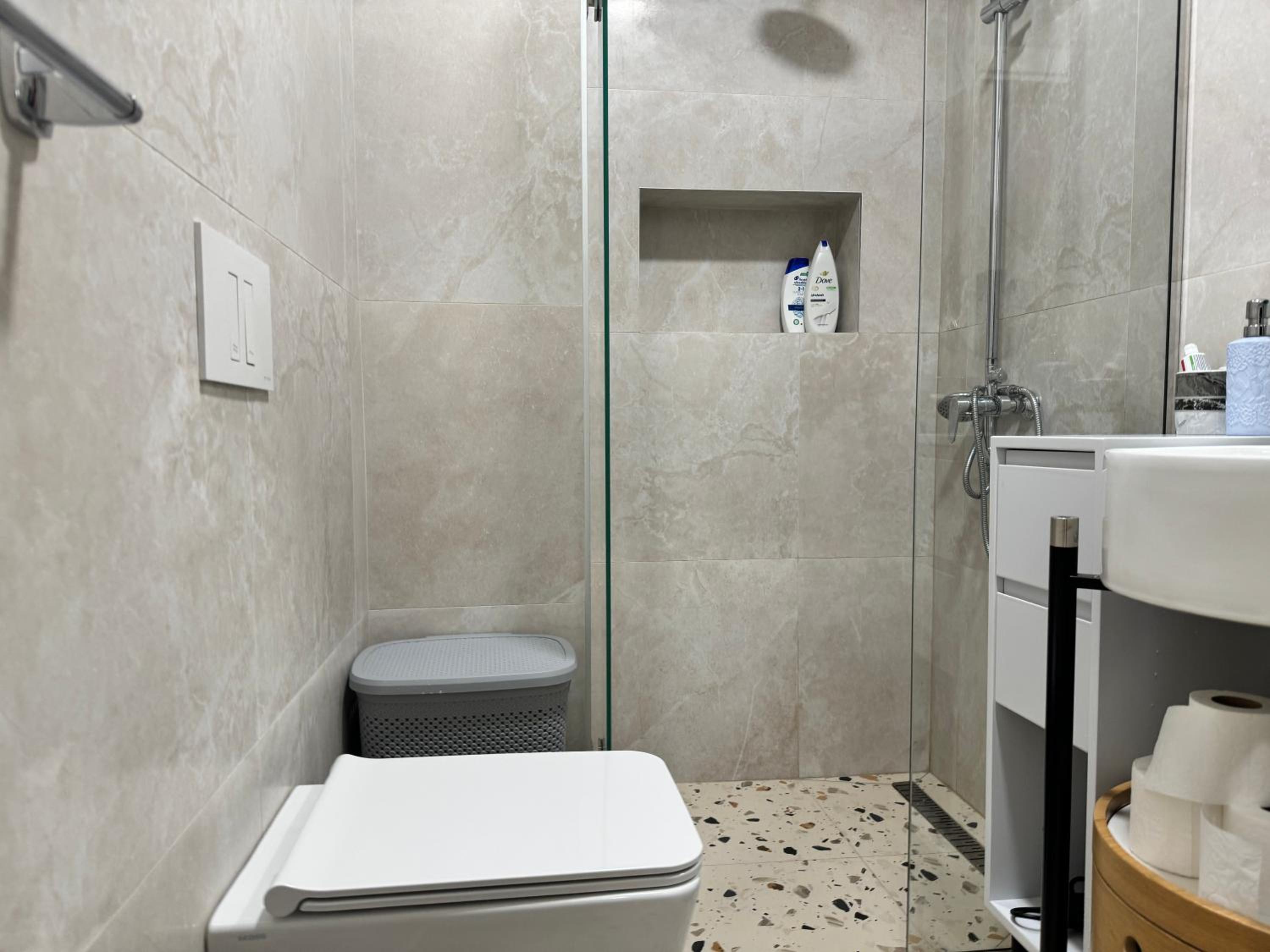 Angel's Luxury Heaven TAIWAN Tirana