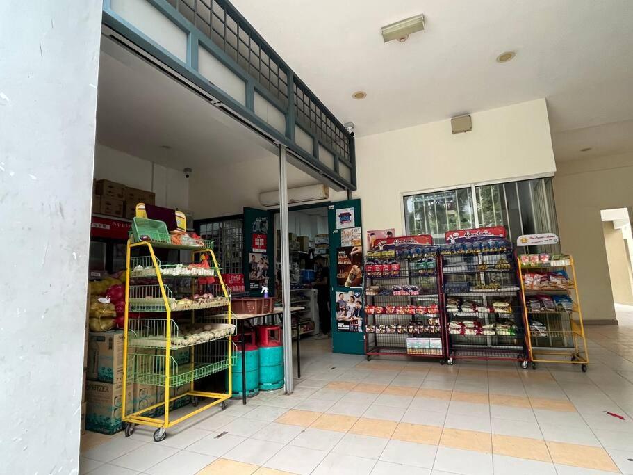Cozy 4BR 7Pax MMU Cyberjaya University Tamarind Square photo 3