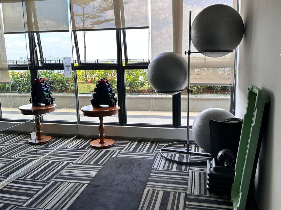 Danga Bay Sea View 4 Pax Apartment
