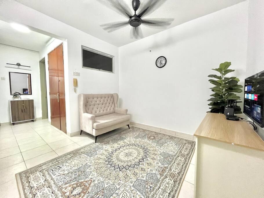 Cozy 4BR 7Pax MMU Cyberjaya University Tamarind Square photo 1