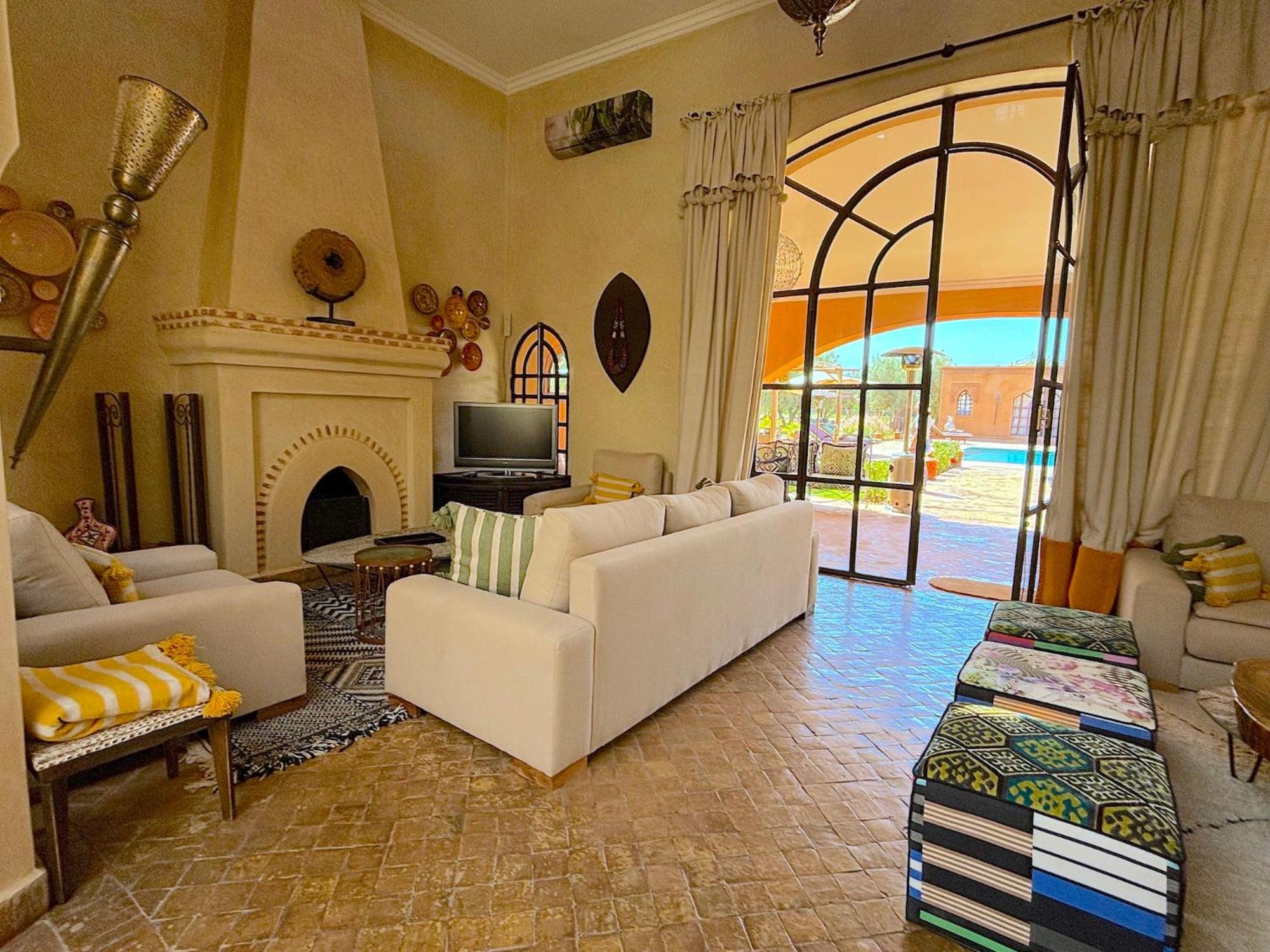 lounge