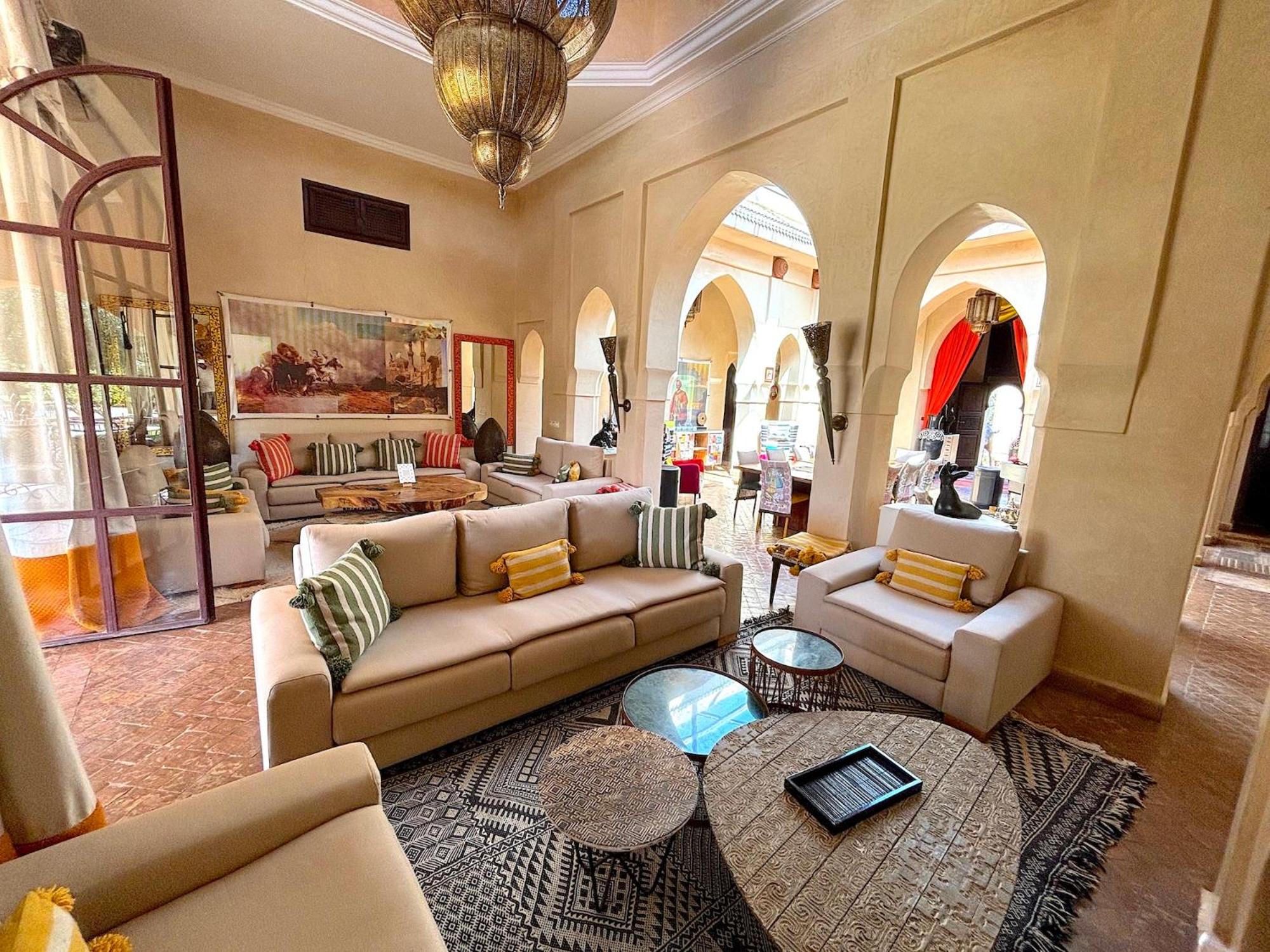 lounge