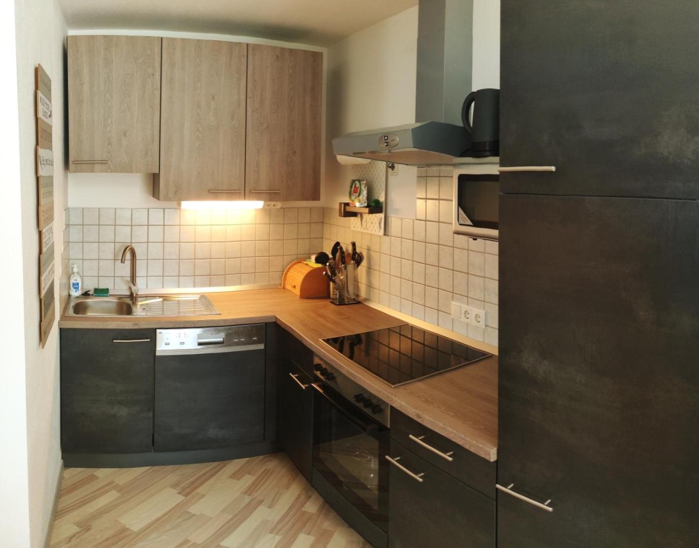 Hawis Apartments by Hermann Weiss