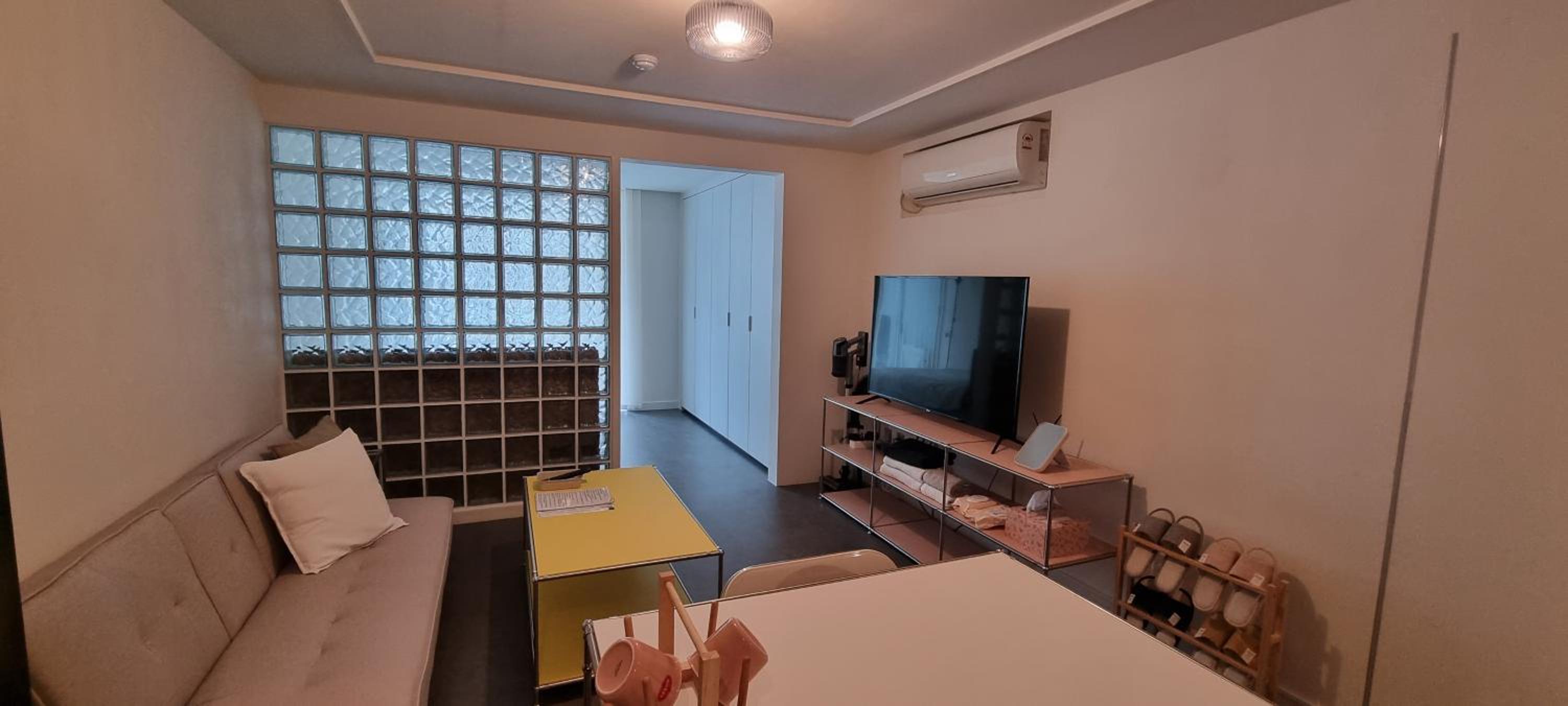 Yangjae Station & Stream Stay view 4