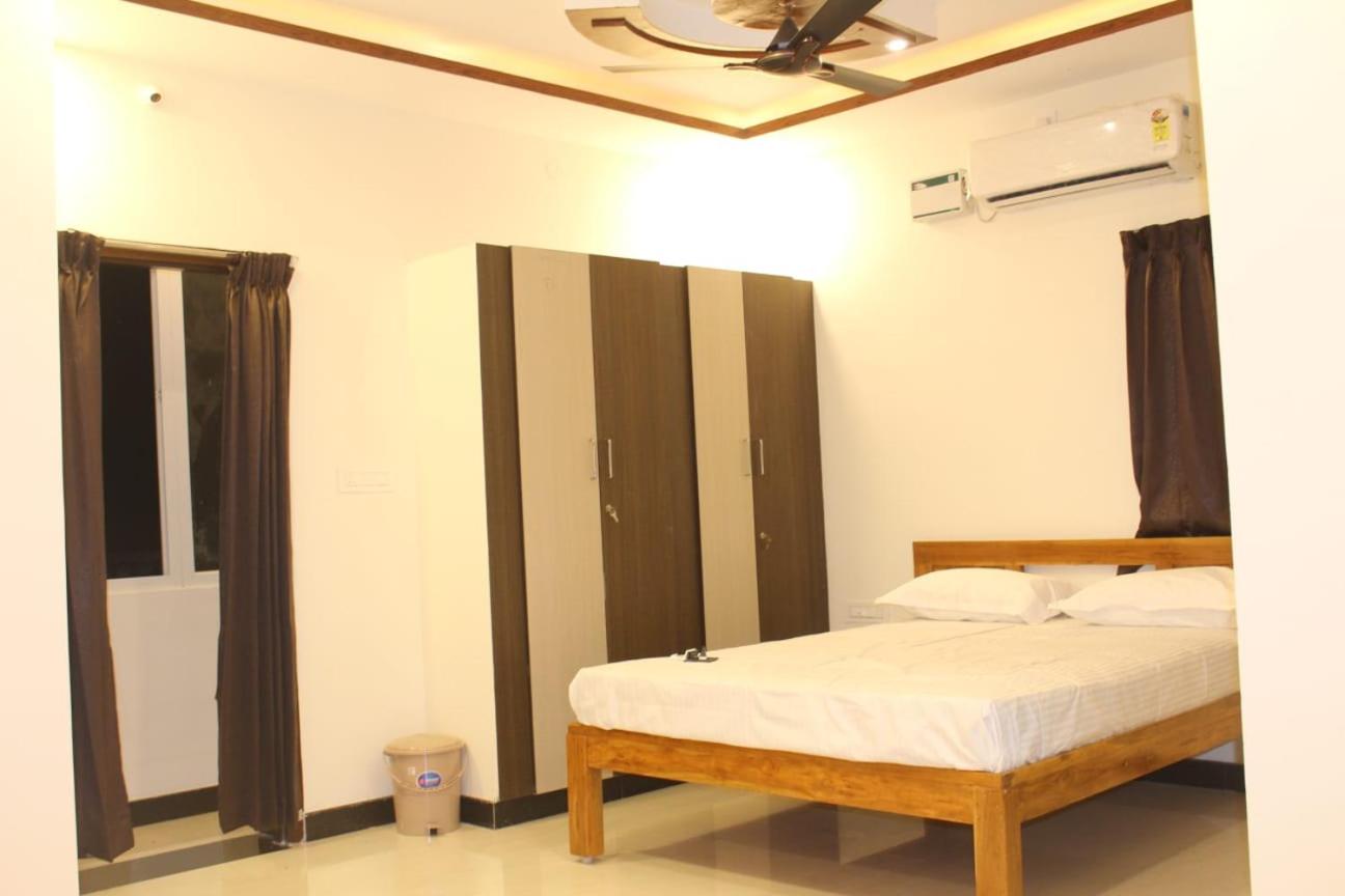 SS TOURIST HOME view 5