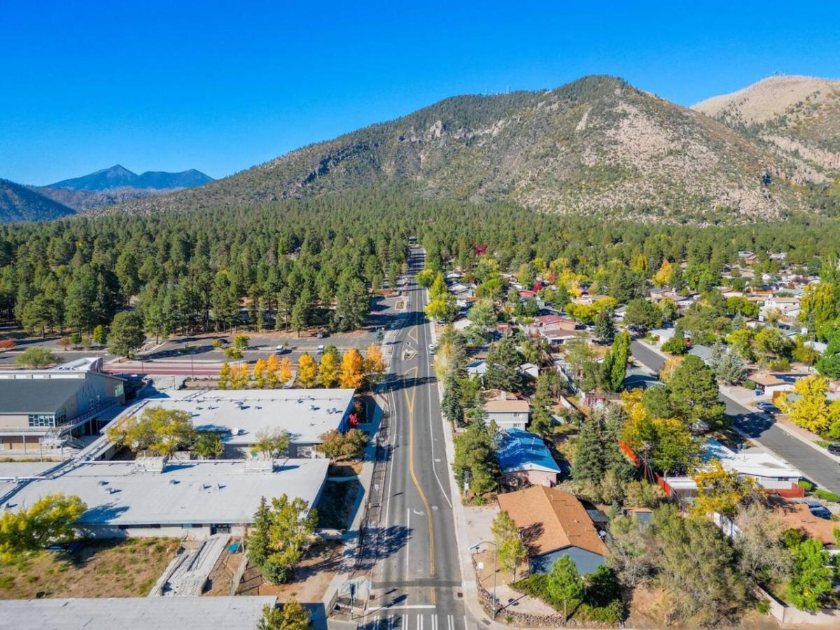 5BR-3BA Mountain Retreat- Fun in Flagstaff view 2