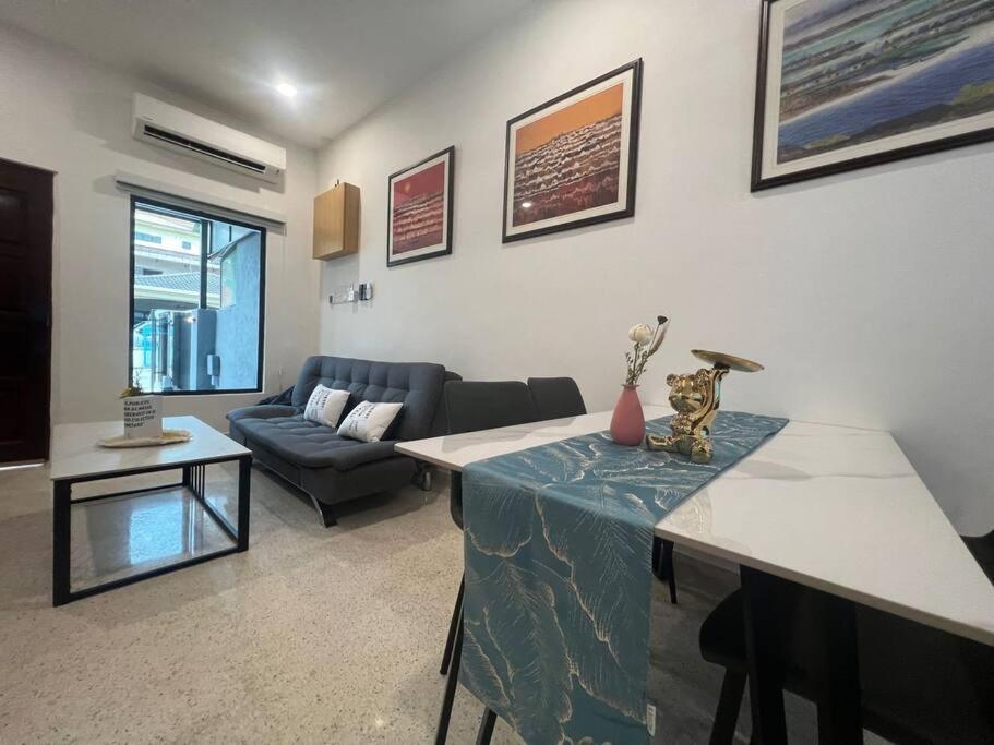 NEW, 5MinToJonkerStreet ! Town Area , Arcade, MELAKA 4BR 12PAX photo 4