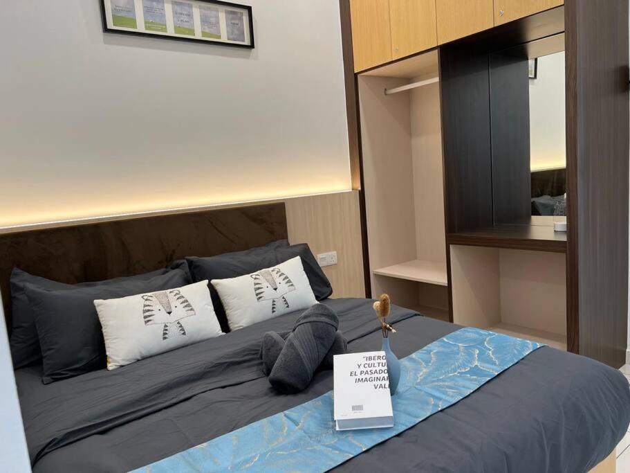 NEW, 5MinToJonkerStreet ! Town Area , Arcade, MELAKA 4BR 12PAX photo 6