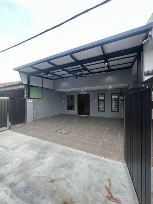NEW, 5MinToJonkerStreet ! Town Area , Arcade, MELAKA 4BR 12PAX photo 2