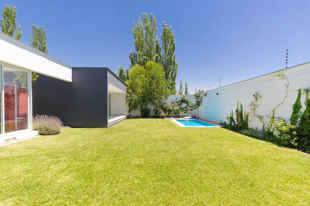 Casa con pileta y quincho a 5 minutos de Chacras!