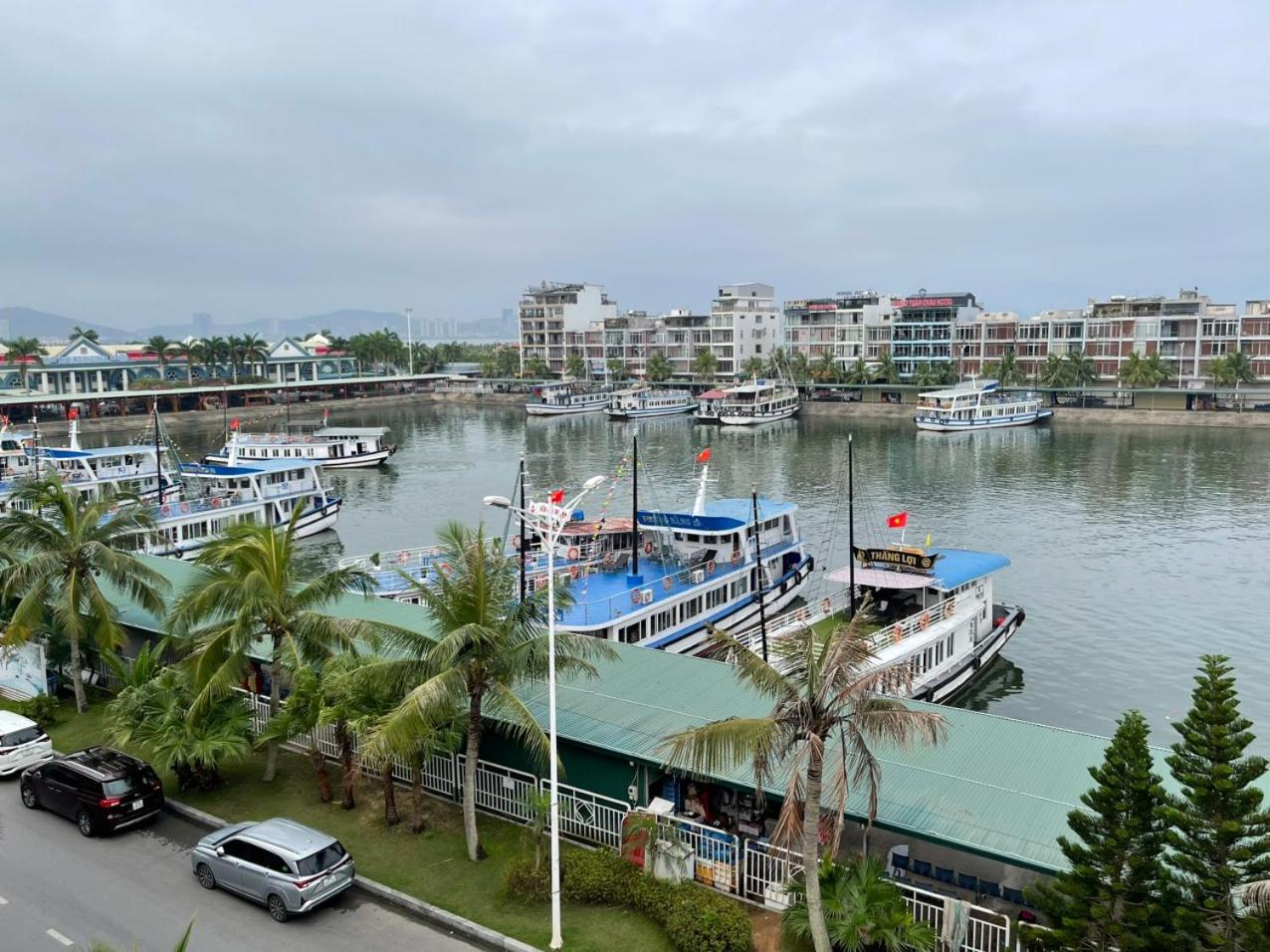 Bảo An Hotel- Tuần Châu Hạ Long view 2