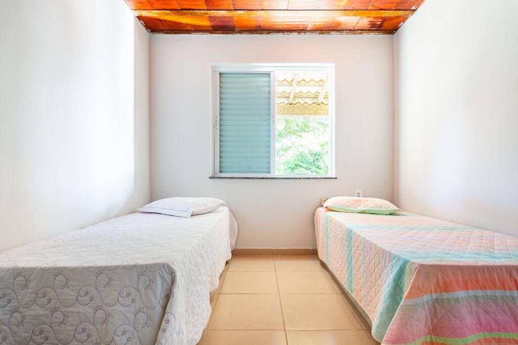 Casa 4 quartos, 2 suítes, piscina e acessibilidade - Frente para a lagoa