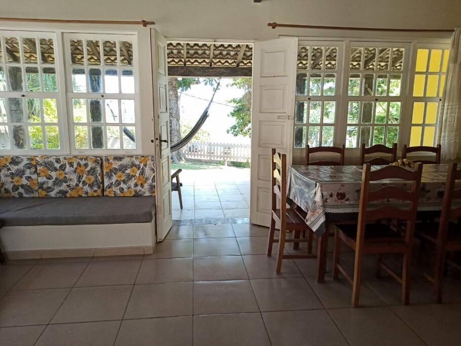 Casa 4 quartos, 2 suítes, piscina e acessibilidade - Frente para a lagoa