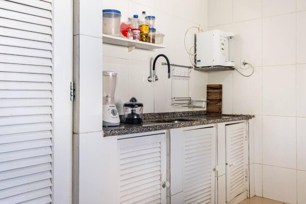 Casa 4 quartos, 2 suítes, piscina e acessibilidade - Frente para a lagoa