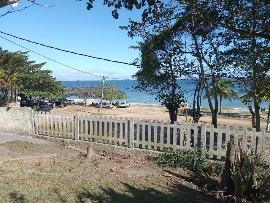 Casa 4 quartos, 2 suítes, piscina e acessibilidade - Frente para a lagoa