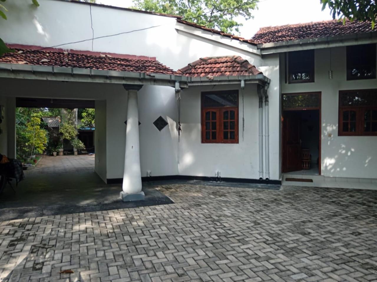 Shalom Residencies