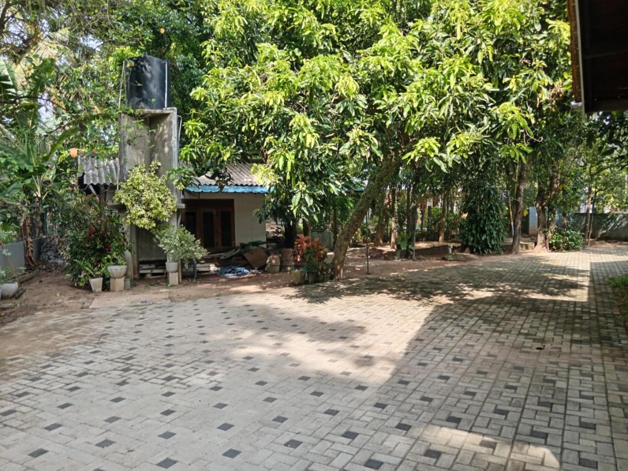 Shalom Residencies