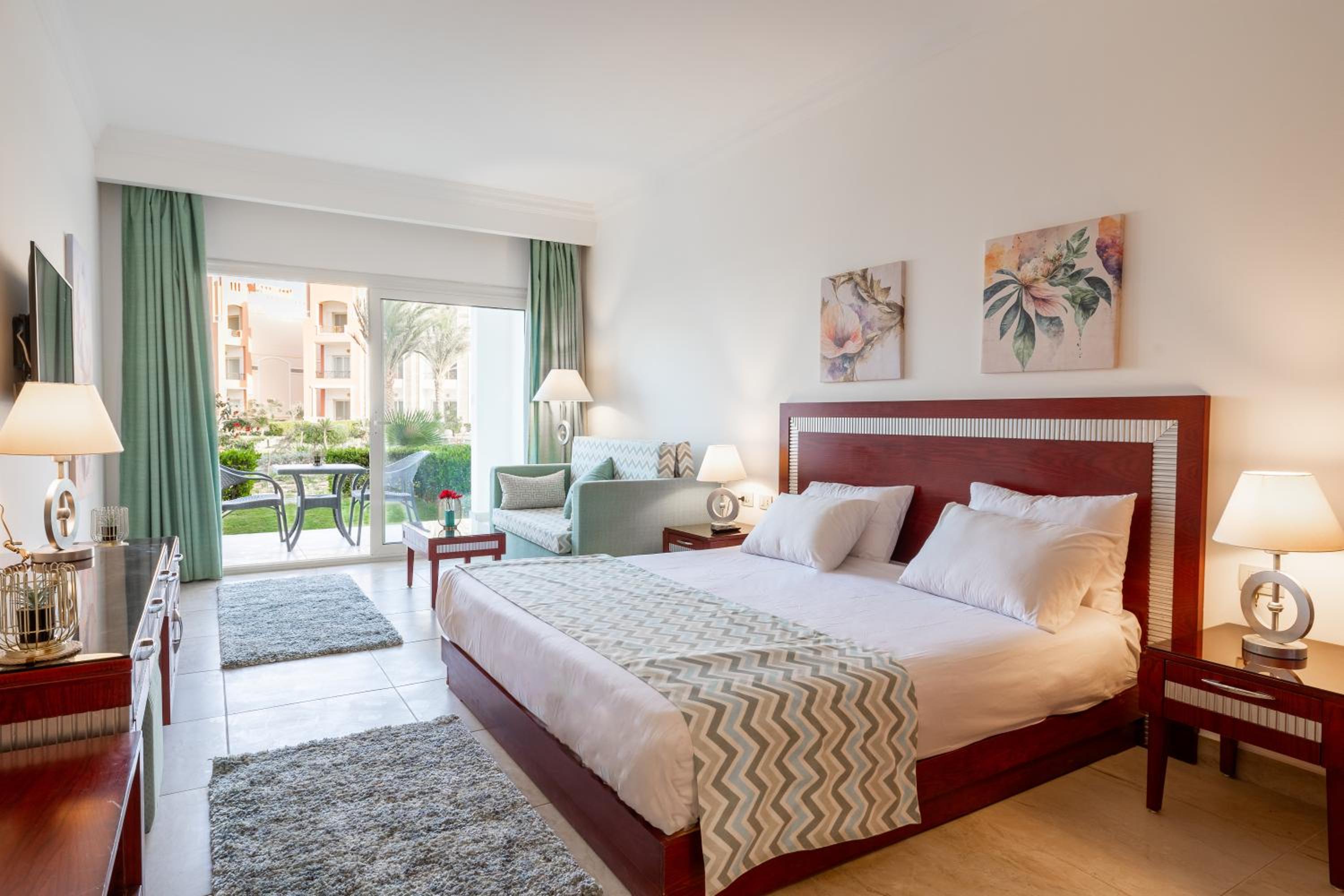 Oyster Bay Beach Suites