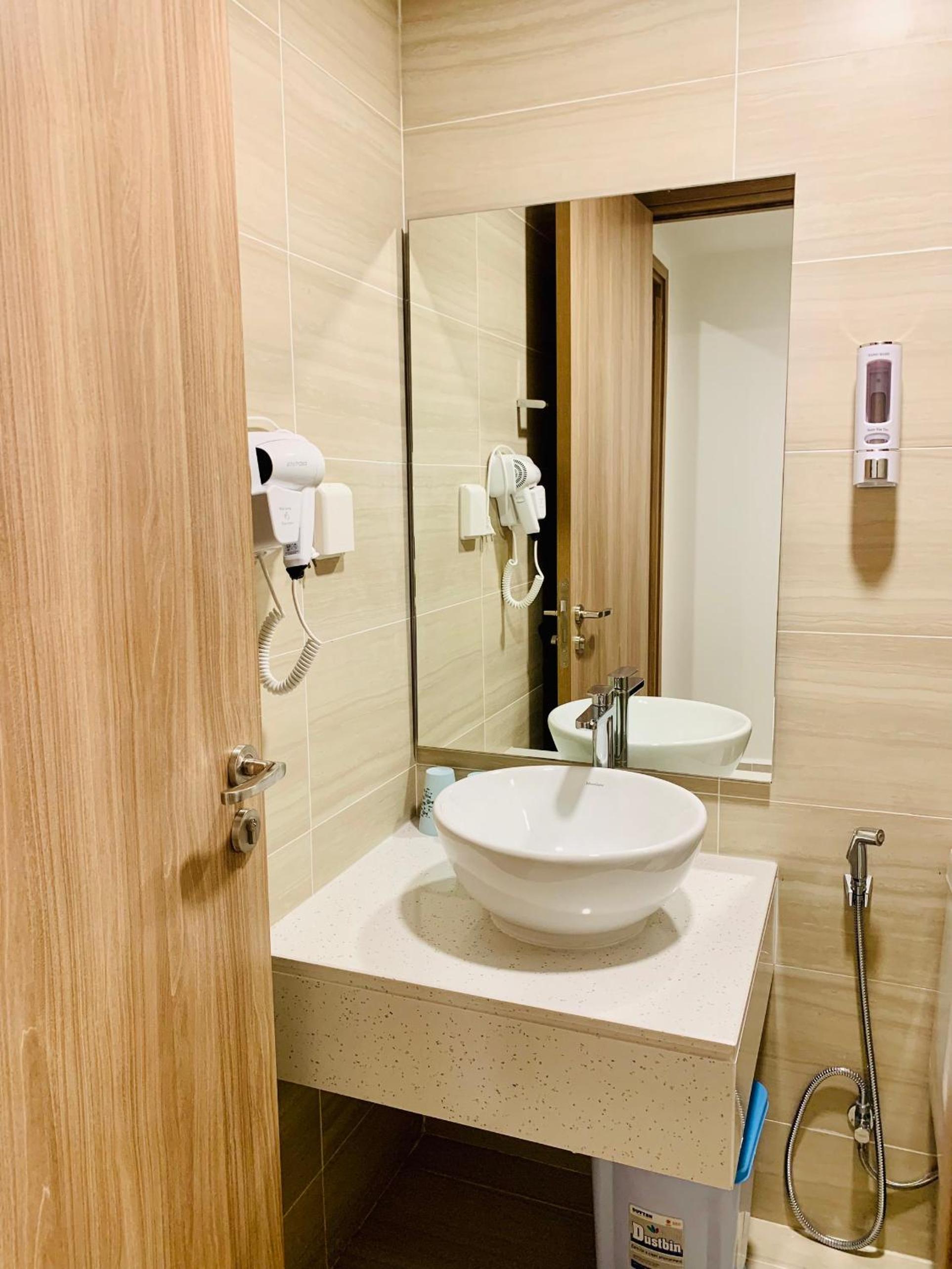 Duxton House Saigon- Near walk street Bui Vien - Ben Thanh Market