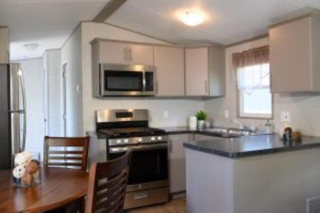 2 Bedroom Waterview Cottage Fern Brook 12
