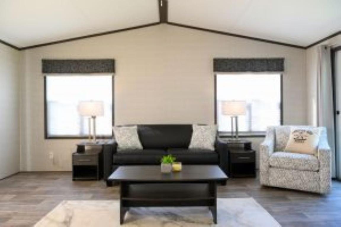 2 Bedroom Cottage Maple Ridge 14