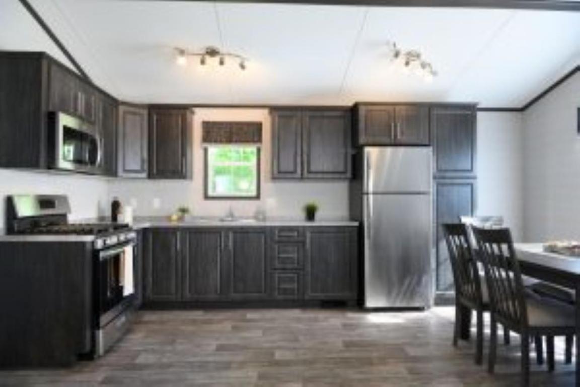 2 Bedroom Cottage Maple Ridge 14