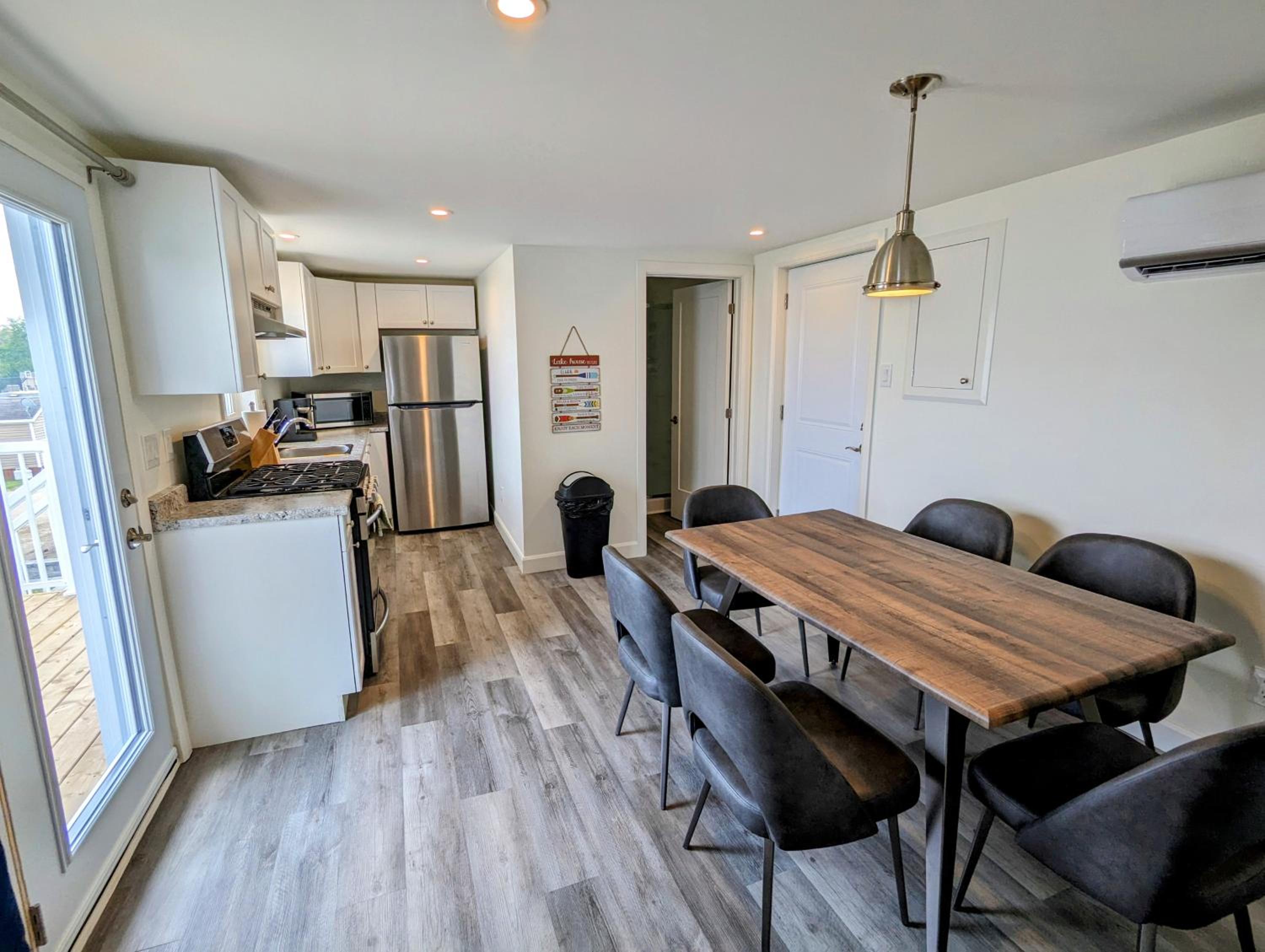 Newly Renovated 3 Bedroom Beach Front Condo 1B