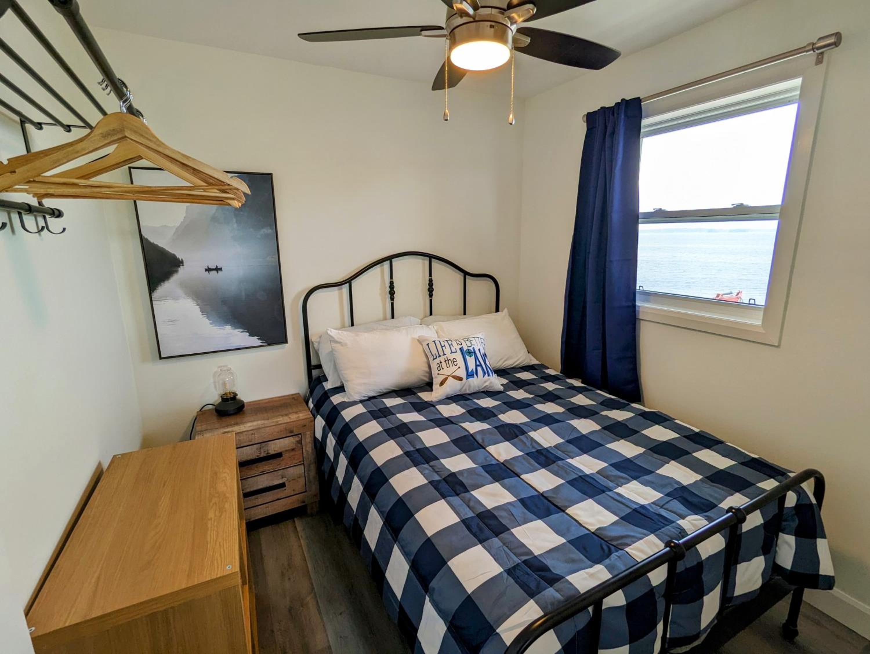 Newly Renovated 3 Bedroom Beach Front Condo 1B