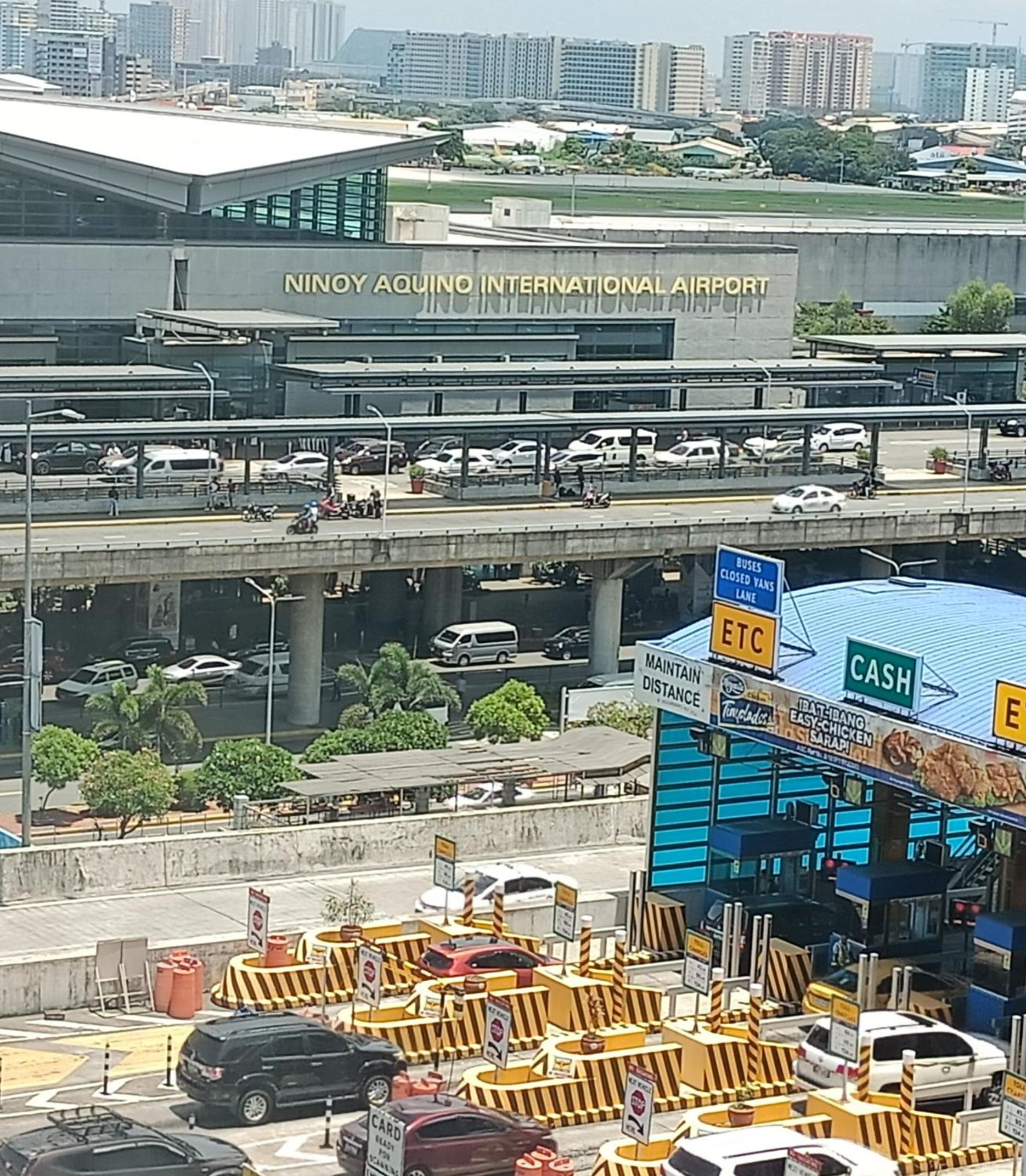 Condotels Near Terminal 3 Airport view 5