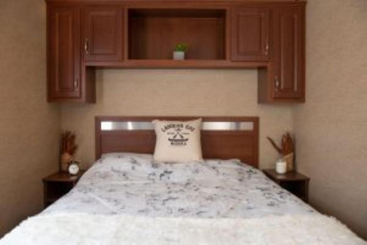 2 Bedroom Waterview Cottage Fern Brook 8