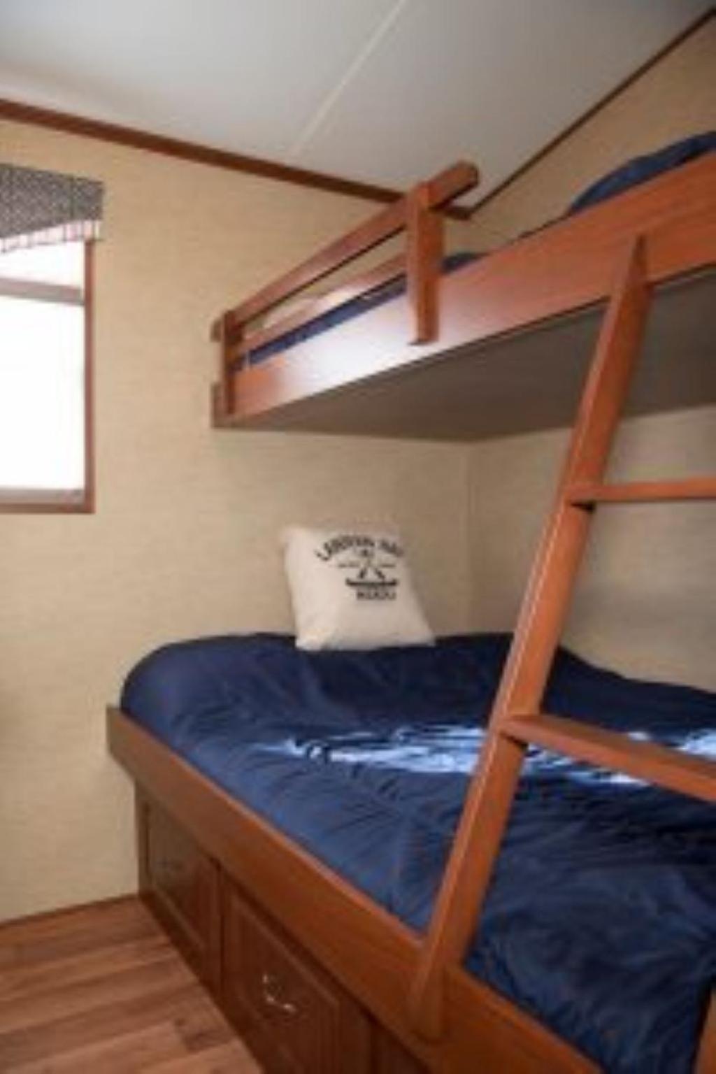 2 Bedroom Waterview Cottage Fern Brook 8