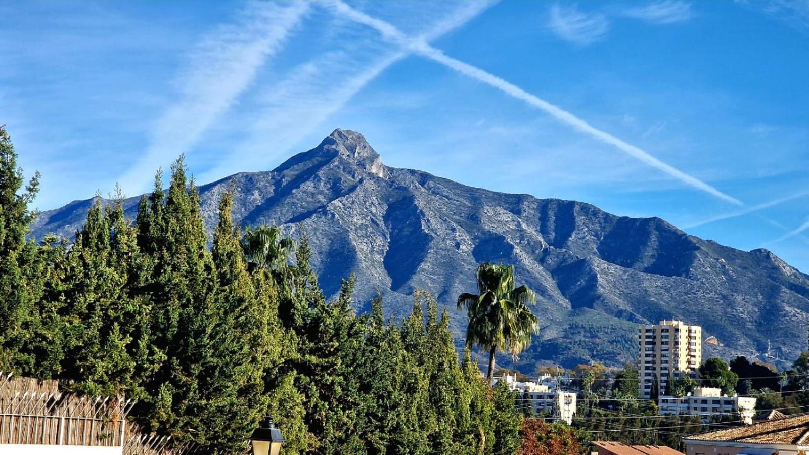 Marbella Vacations - Cosy apartment in the heart of Nueva Andalucia - Property Image 16