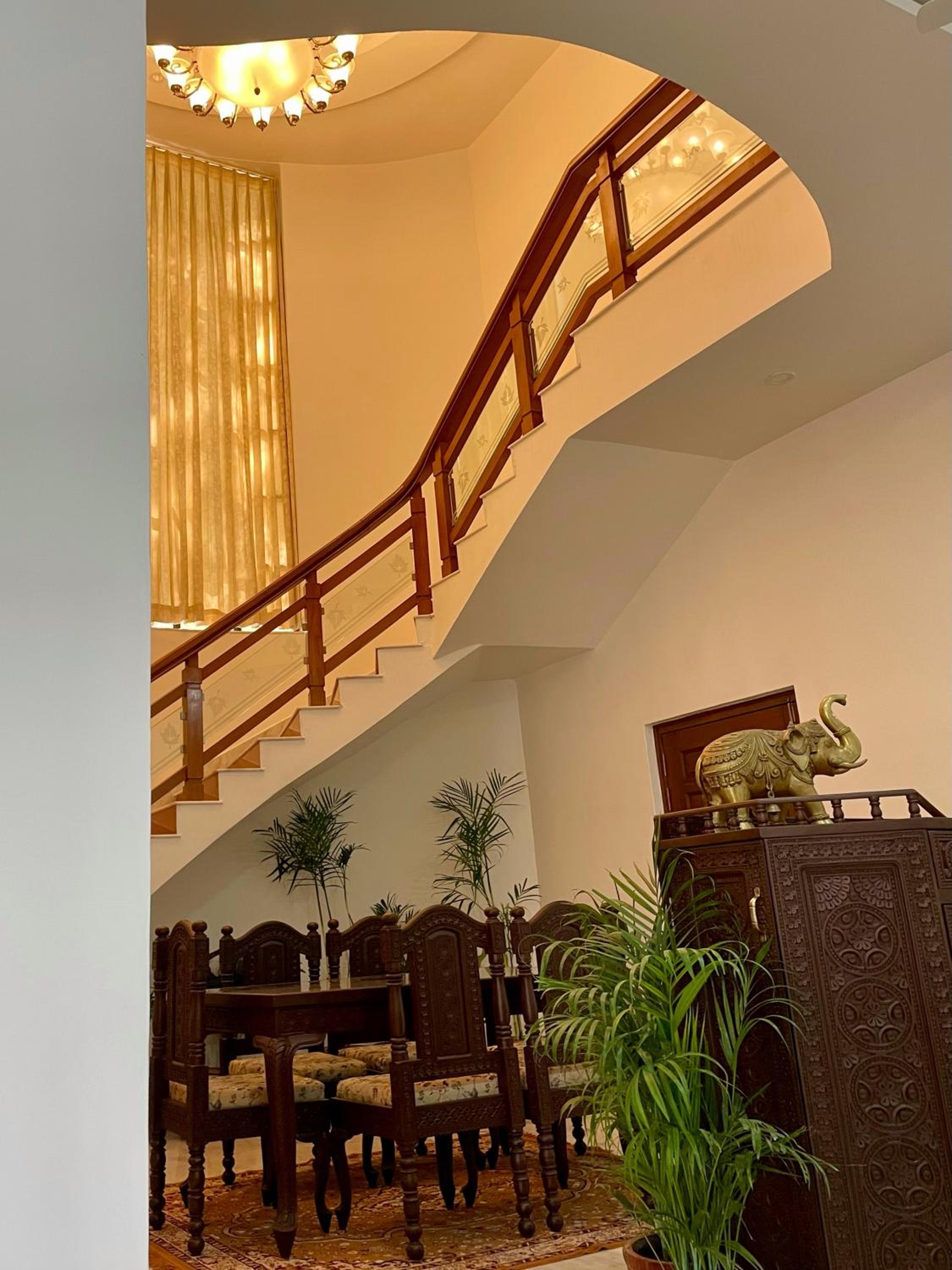 Karni Nivvas - Luxury Redefined