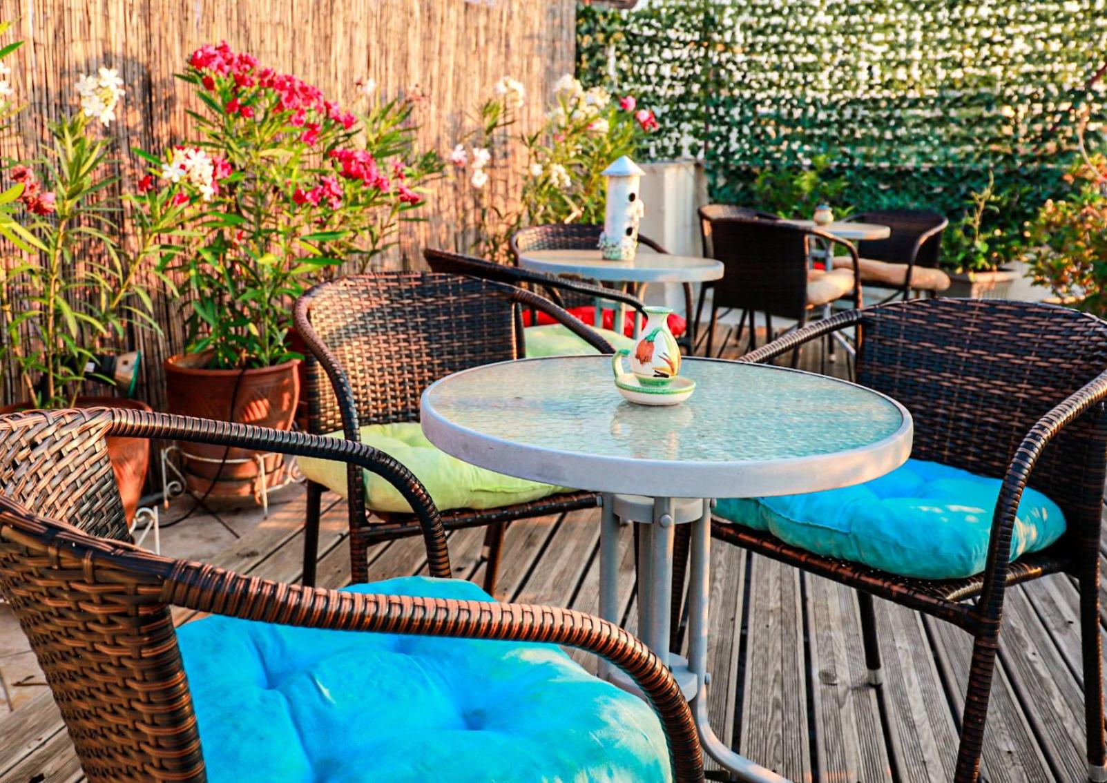 Bachelor Penthouse with Roof Garden access, 15 m walk to Acropolis