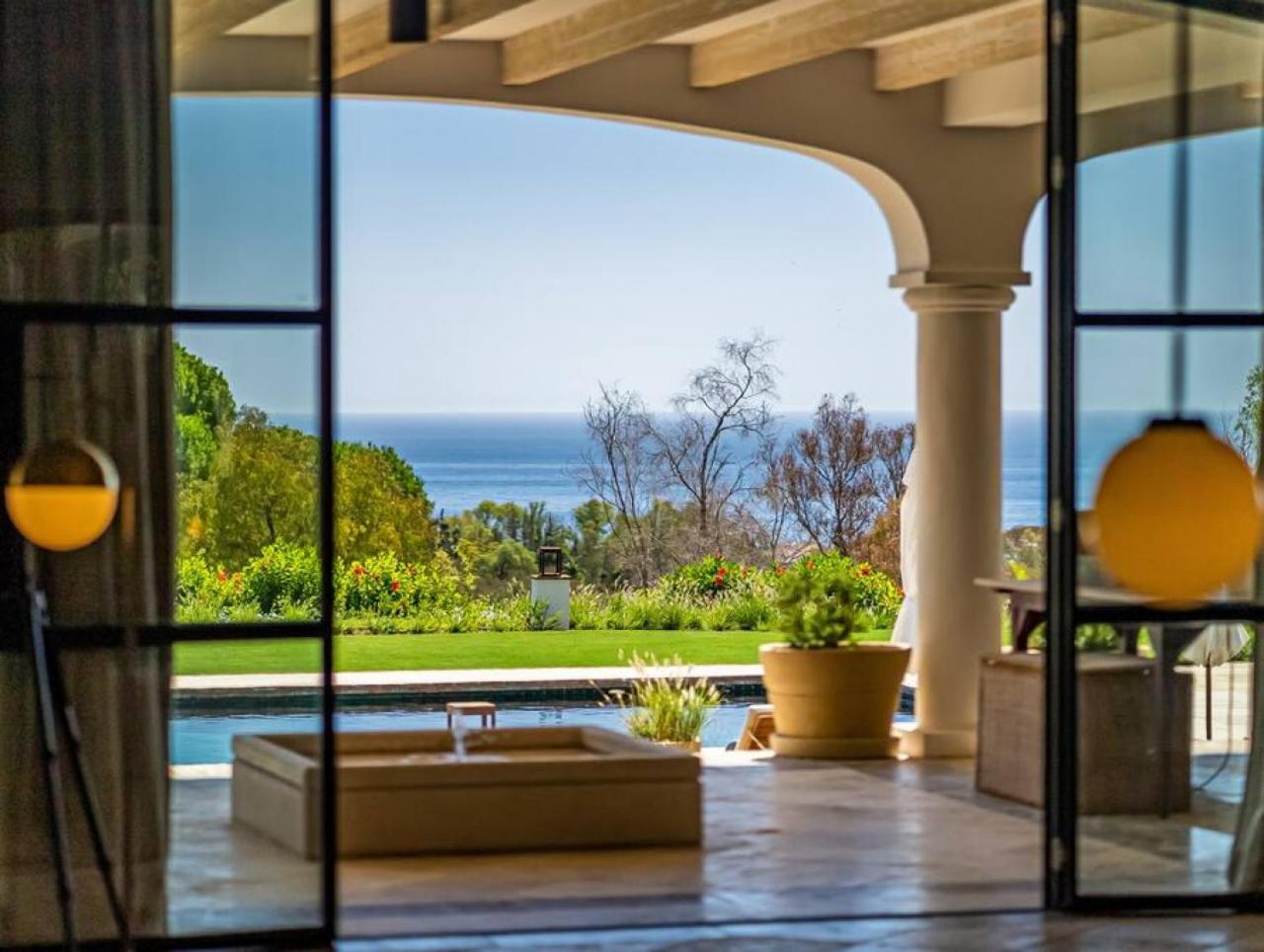 Gratitude 11 bedroom Villa in Golden Mile, Marbella view 4