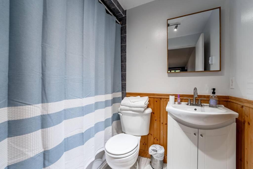 Chalet Mont Cascades w/ Spa & Fibre Optic Internet