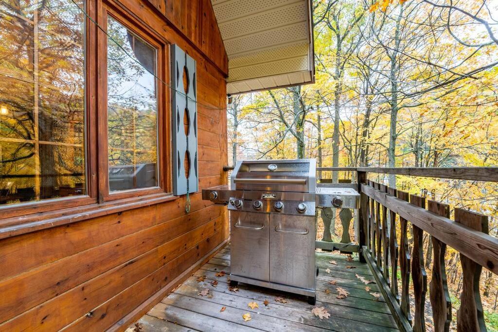 Chalet Mont Cascades w/ Spa & Fibre Optic Internet