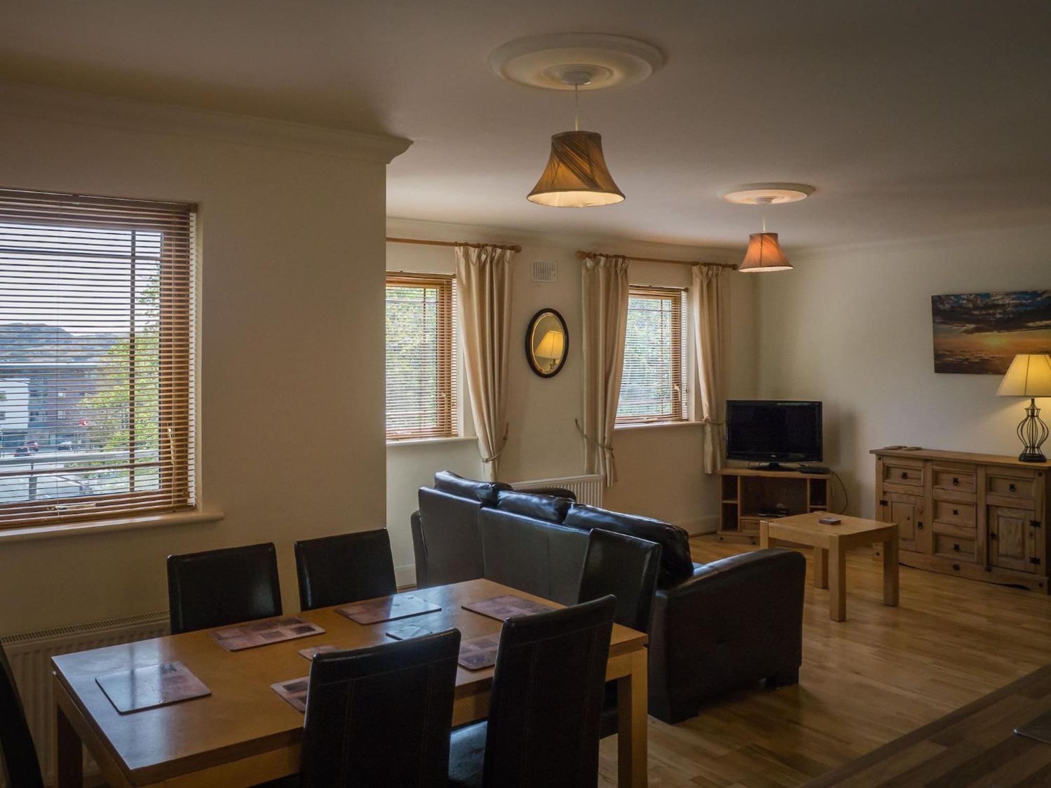17 Canons Lane view 4