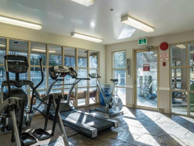 True Ski in Ski out Condo with hot tub and pool at the Aspens