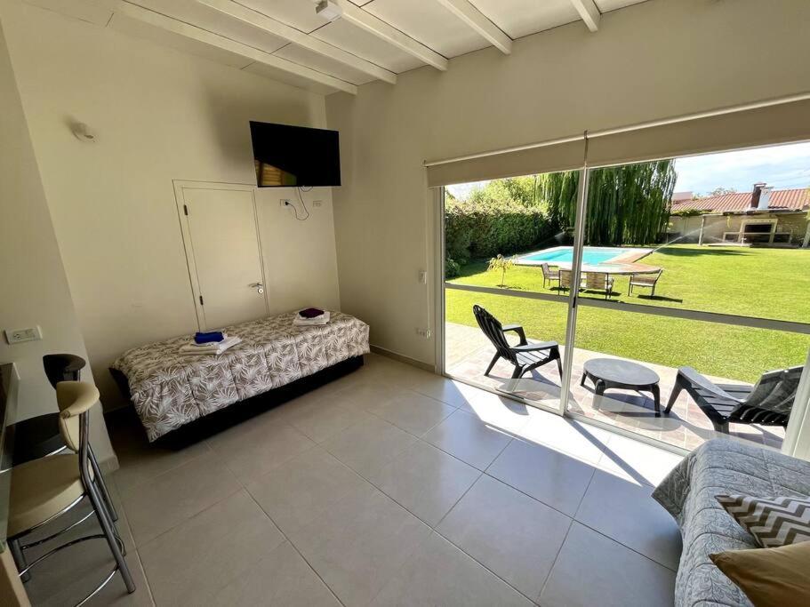 Picaflores apart 1, con piscina en Chacras