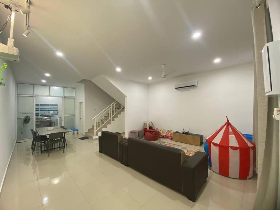 PlayHouse Fun4Kids 22pax 6R5B photo 6